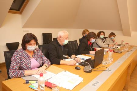 21 REDNA SEJA OBČINSKEGA SVETA 06 FOTO LJUBO VUKELIČ